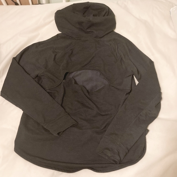 Under Armour Open Back Hoodie Hooded Sweatshirt Women's Medium M Grey Loose EUC - Picture 2 of 4